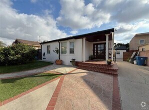 Building Photo - 6462 Teesdale Ave