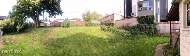 Building Photo - 2 br, 1 bath House - 8640 Delridge Way SW