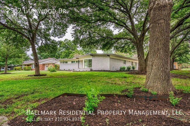 Building Photo - 2902 Larkwood Dr