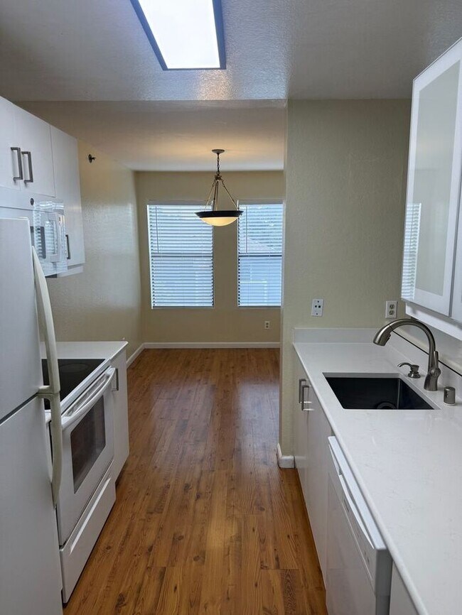 Foto del edificio - Nice 2 Bedroom 2 Bath Condo