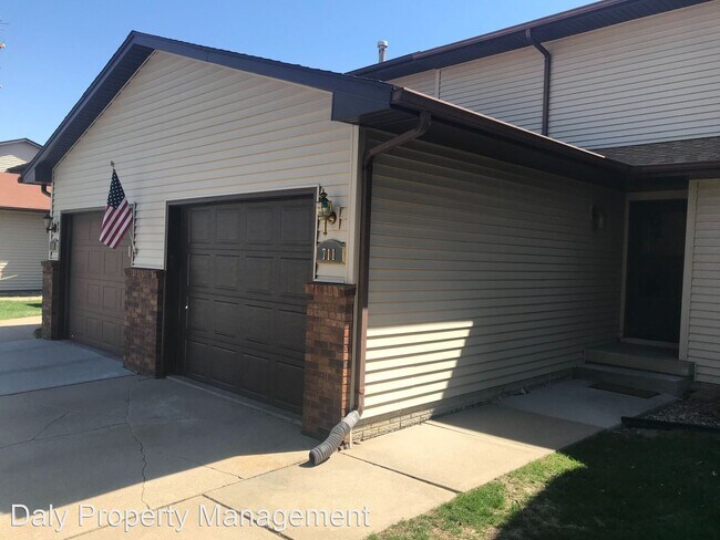 Building Photo - 2 br, 1.5 bath House - 711 Church Road