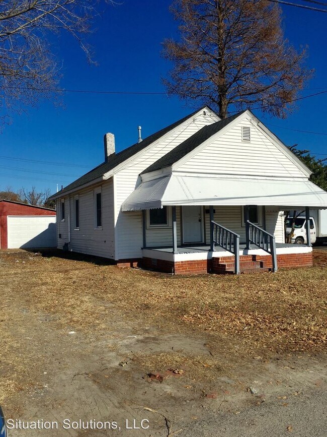 Building Photo - 2 br, 1 bath House - 1003 Burrow Ave
