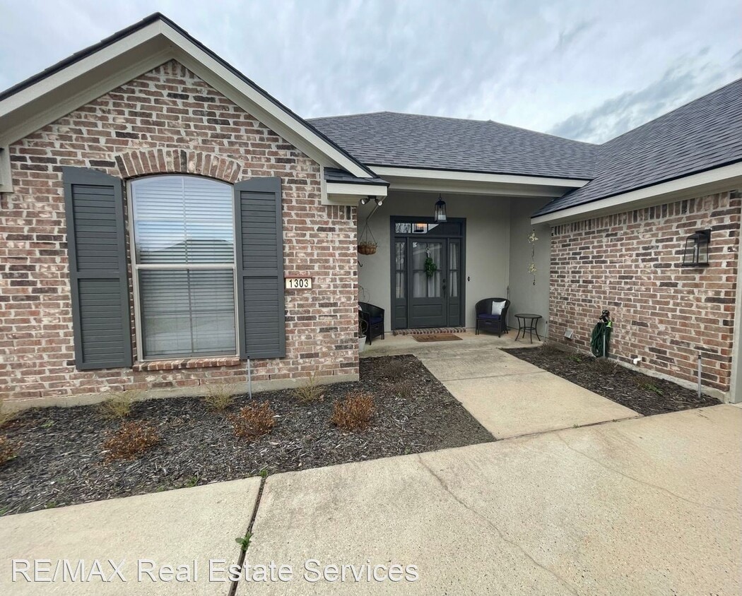 3 br, 2 bath House 1303 Quincy Dr House Rental in Bossier City, LA