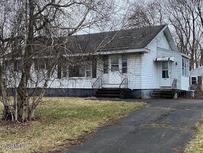 Building Photo - 109 Fonda Rd