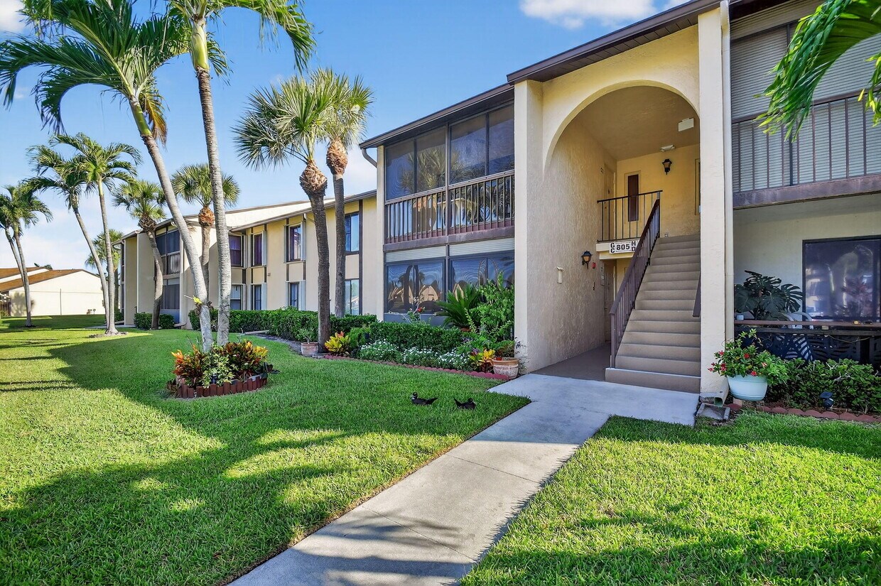 Foto principal - 805 Sky Pine Way