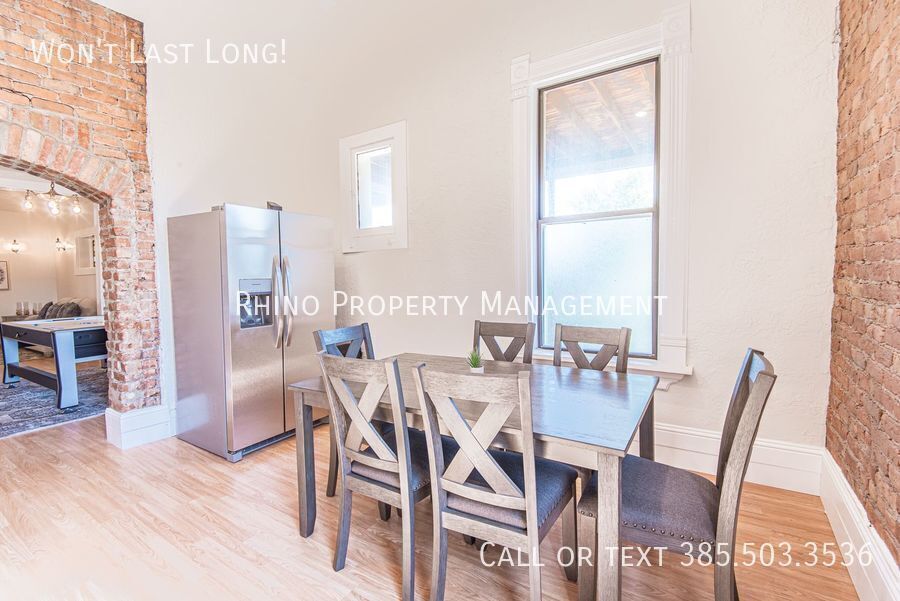 Foto principal - 261 27th St