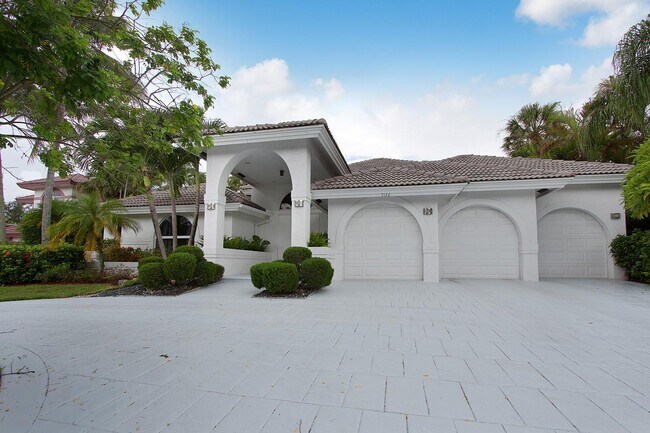 Building Photo - 7132 Mariana Ct