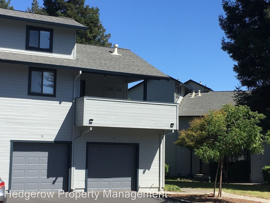 Primary Photo - 1 br, 1 bath House - 17 Village Parkway