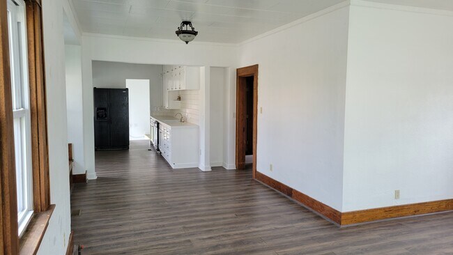 Foto del edificio - 1381 3rd St