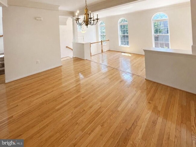 Building Photo - 8646 Royal Worcester Ln