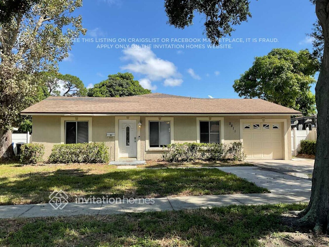 Foto principal - 2811 47th Ave S
