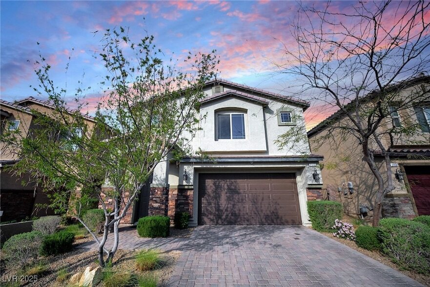 Foto principal - 2332 Mundare Dr