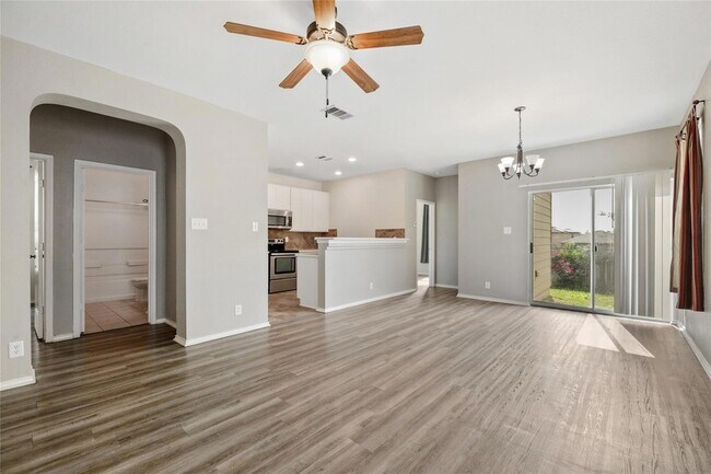 Building Photo - 187 Rummel Dr