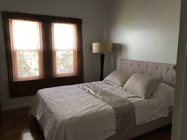 Foto del edificio - 411 N Stanley Ave