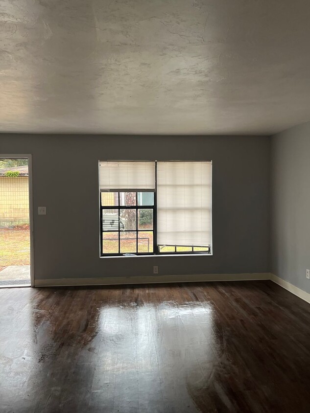 Primary Photo - Updated 2/1 in Quiet Quadplex – Great Loca...