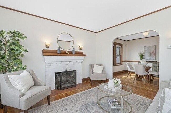 Foto del edificio - 49 Huron Cir