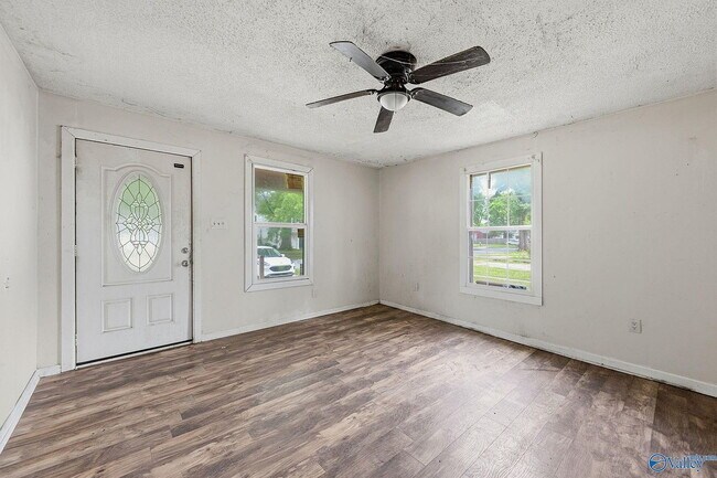 Foto del edificio - Single Family Home For Rent