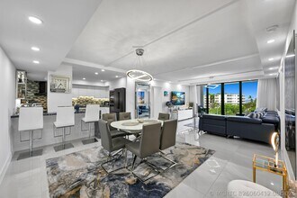 Building Photo - 2860 S Ocean Blvd