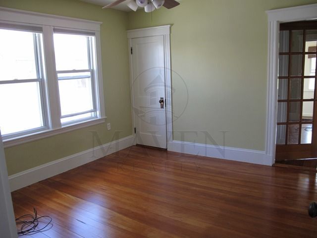 Foto del edificio - 119 Windsor Rd