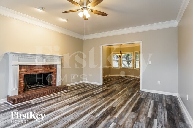 Building Photo - 6504 Hemlock St