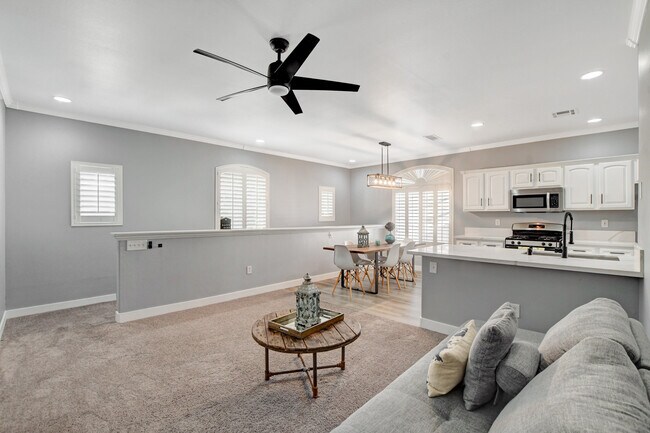 Foto del edificio - 1500 Ruby Cliffs Ln