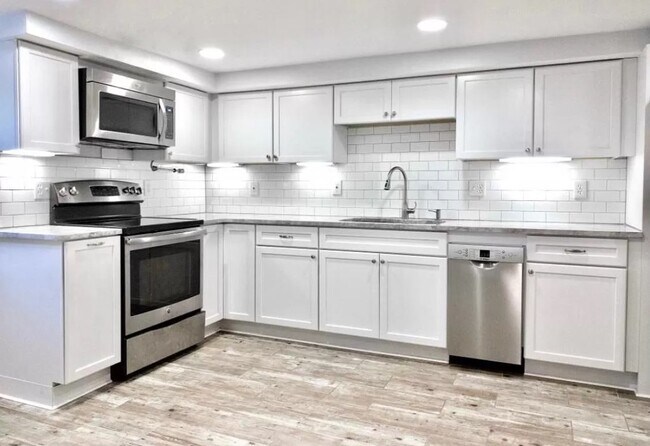 Foto del edificio - 1029 10th St NE