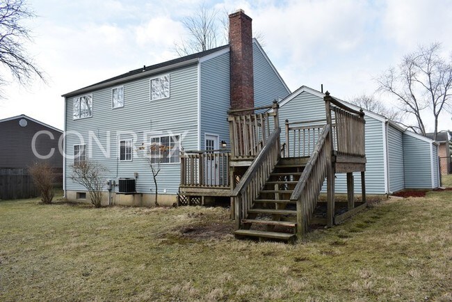 Building Photo - 5650 Gander Rd E