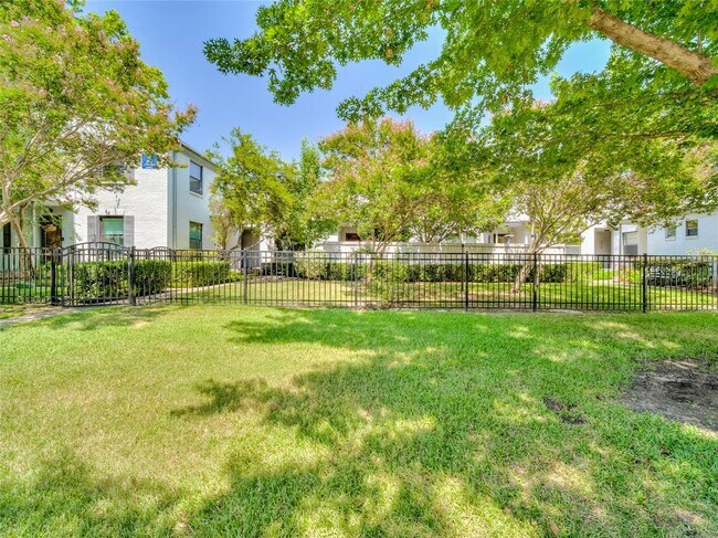 Foto del edificio - 5036 Lahoma St