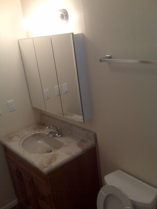 Primary Photo - 2828 19th Ave