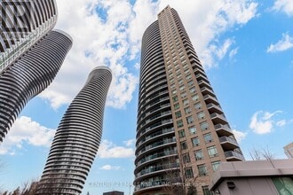 Building Photo - 80 Absolute Ave