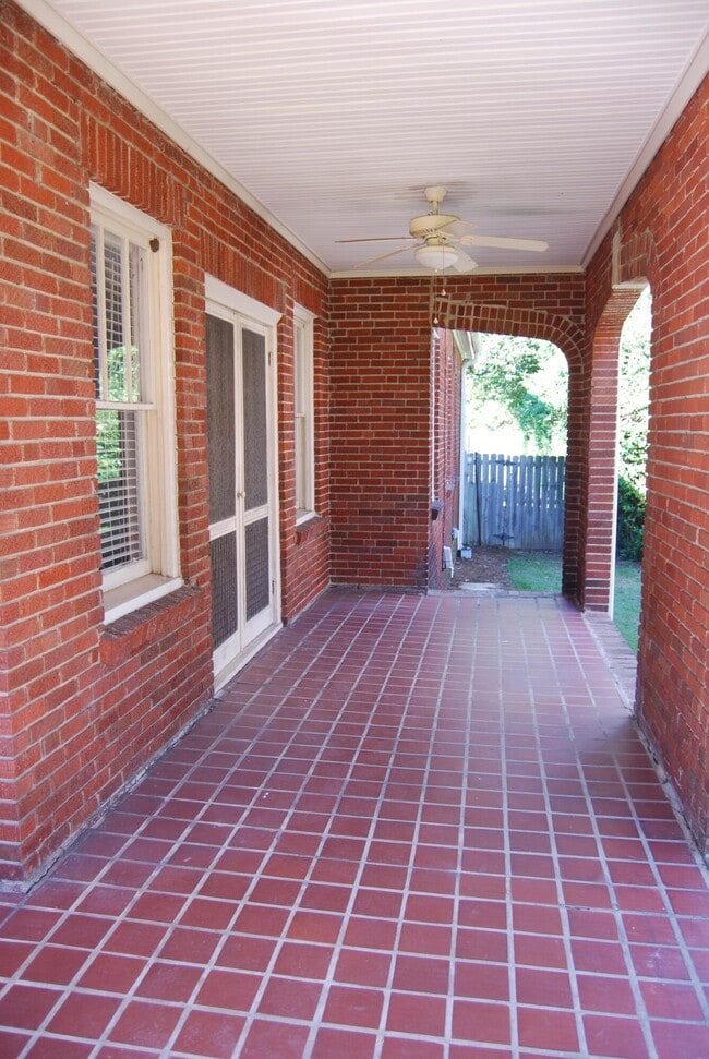 Building Photo - 2809 Lombardy Ct