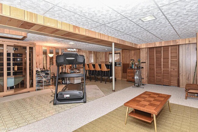 Building Photo - 2 br, 1 bath House - 3807 S 63rd St