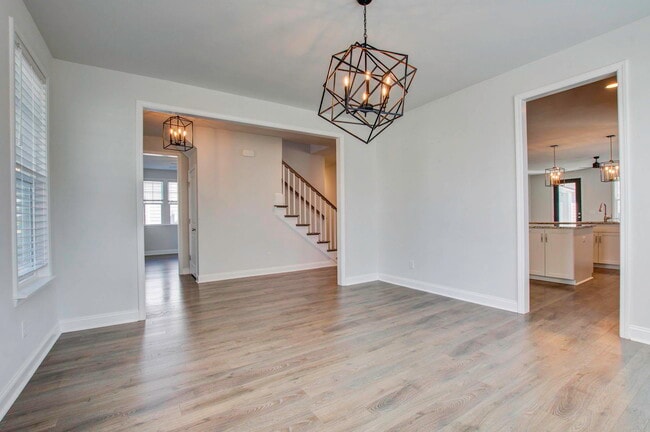 Foto del edificio - 612 Heartwood Ln