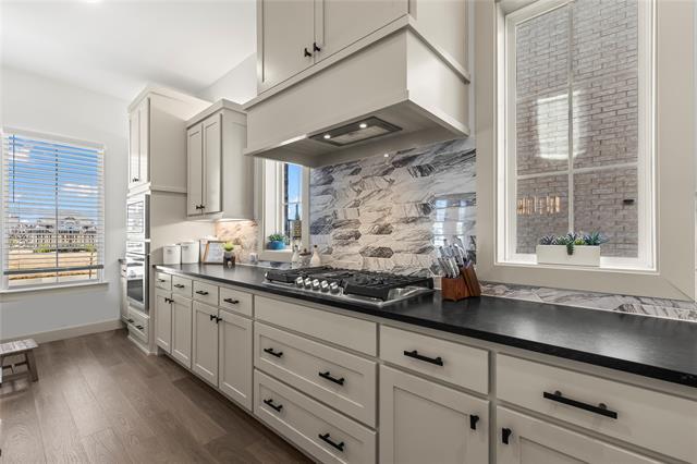 Foto del edificio - 15627 Rue Dr