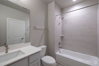 B4 Second Bathroom - Cottage Living