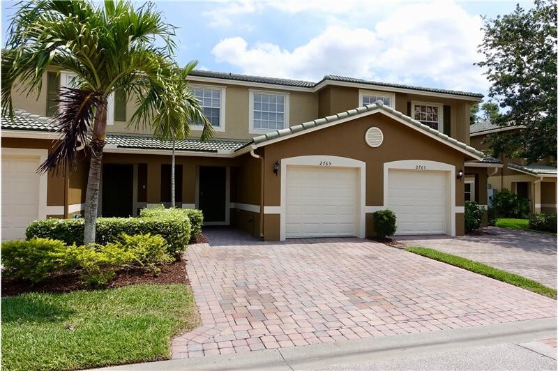 Foto principal - 2763 SE Birmingham Dr