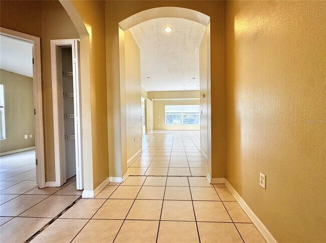 Building Photo - 930 McInnis Ct