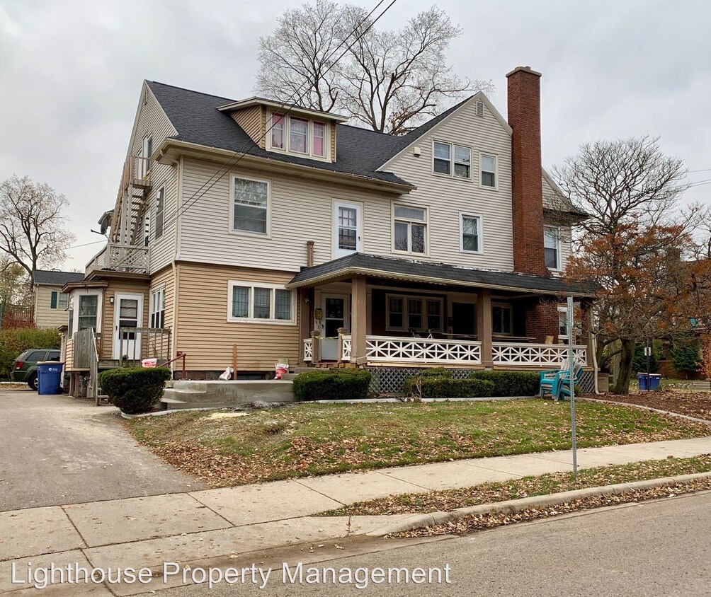 Foto principal - 648 Fountain St NE