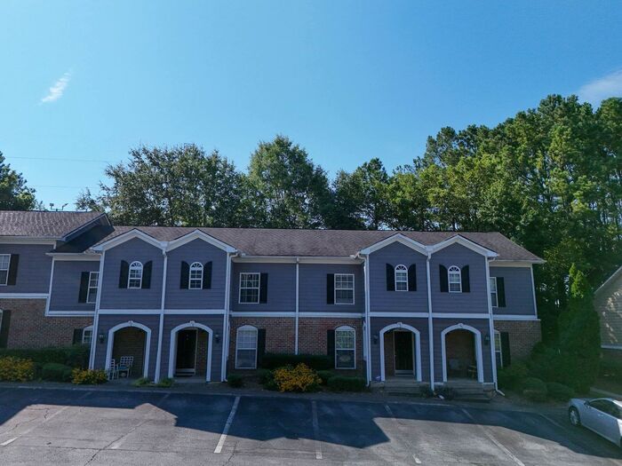 Primary Photo - 202 Summer Pl NW