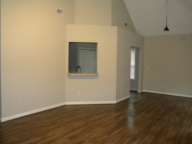Foto del edificio - 102 Woodstream Trail