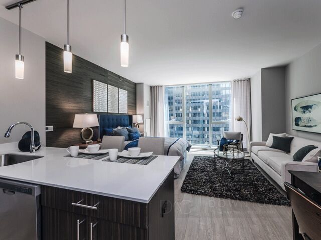 Foto principal - 75 E Lake St