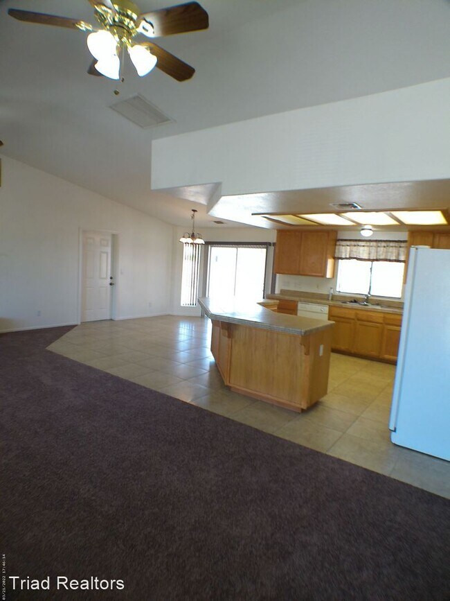 Building Photo - 3 br, 2 bath House - 72878 Sunnyslope