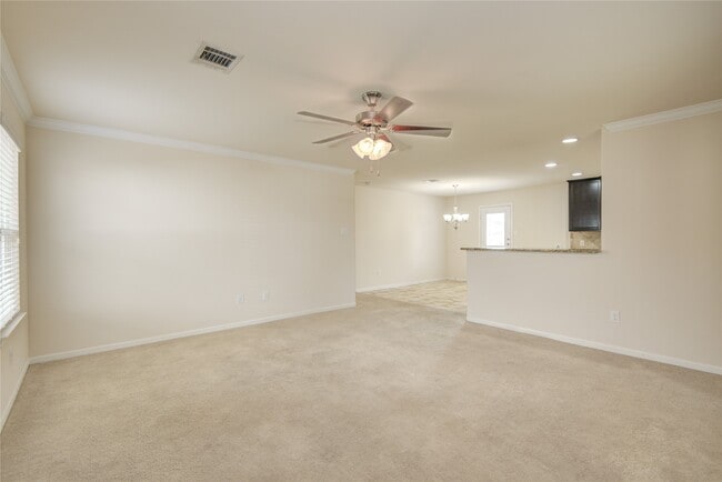 Foto del edificio - 2111 Denridge Dr