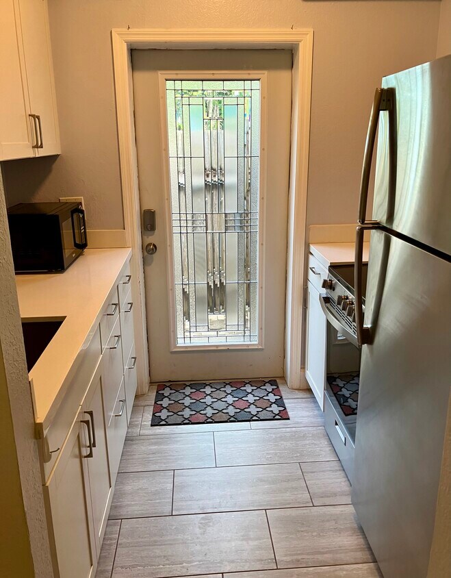 Kitchen entry - 2624 NE 1st Ave