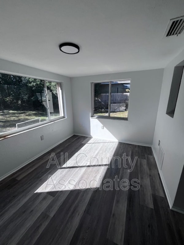 Building Photo - 7710 Rohuna Dr