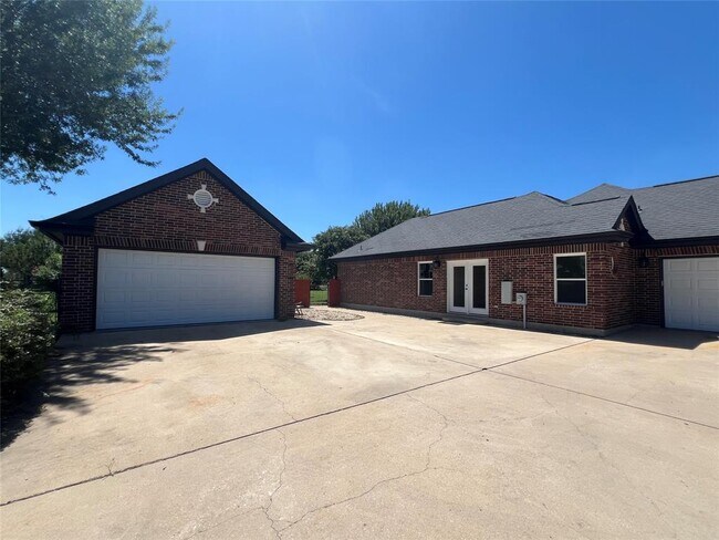 Building Photo - 117 Cotton Rows Ln