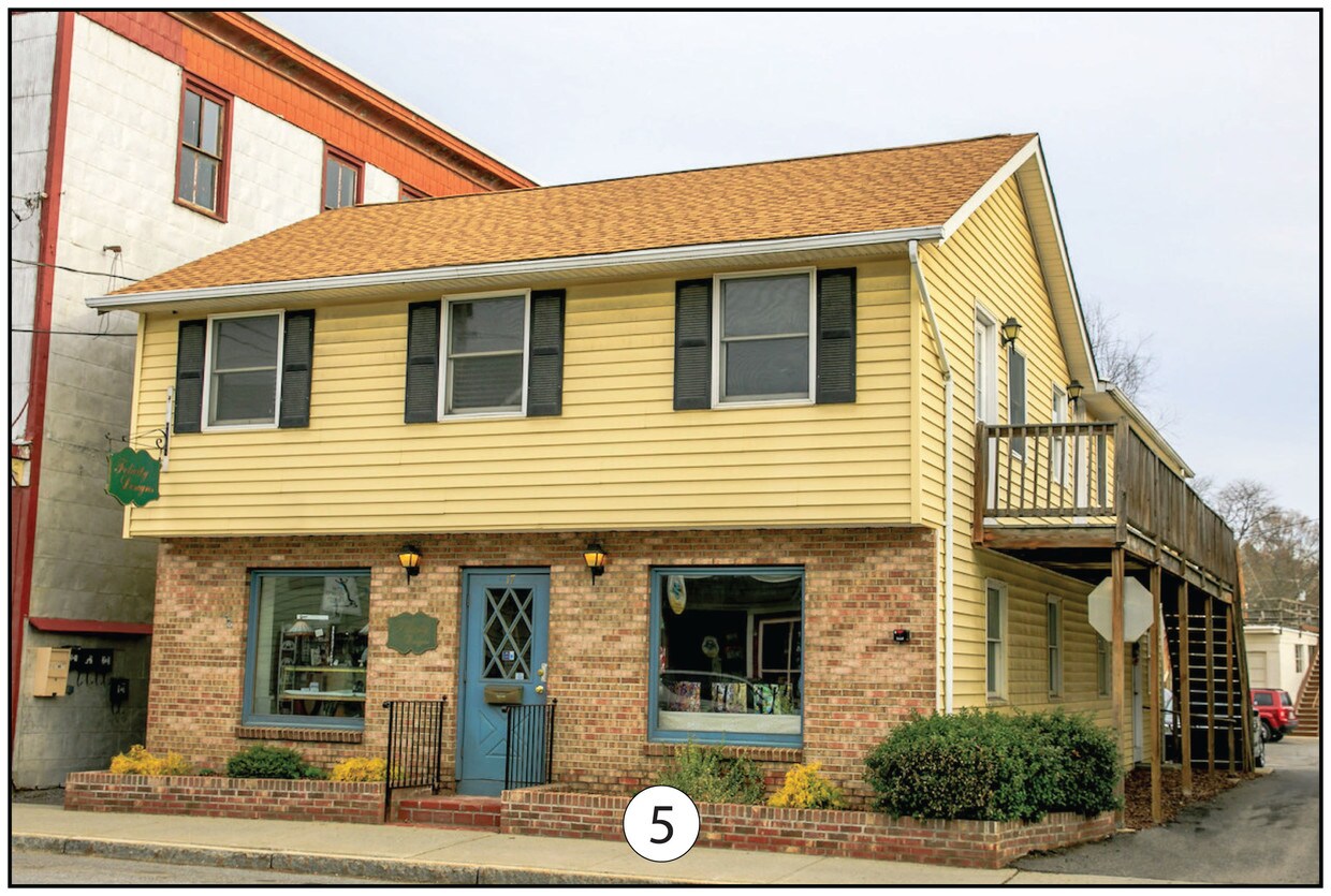 17 E Market St, Red Hook, NY 12571 Apartments in Red Hook, NY