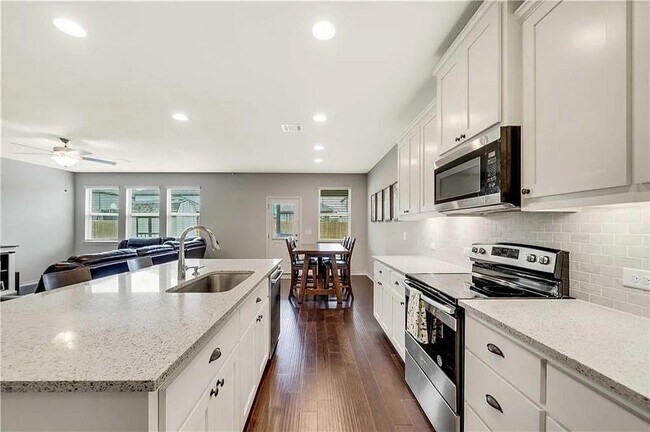 Foto del edificio - 112 Magna Ln