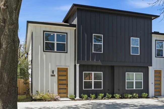 Foto del edificio - 8805 Parkway Dr