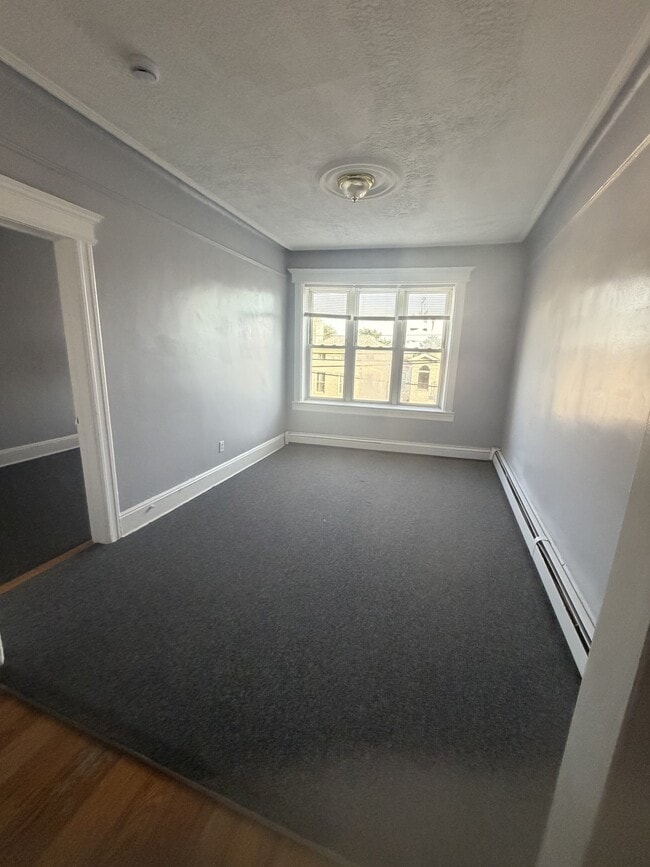 Building Photo - 209 Garfield Ave